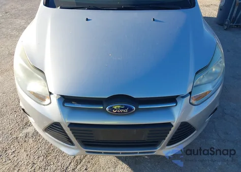 2014 Ford Focus Se z USA, uszkodzony, nr VIN 1FADP3K26EL439776